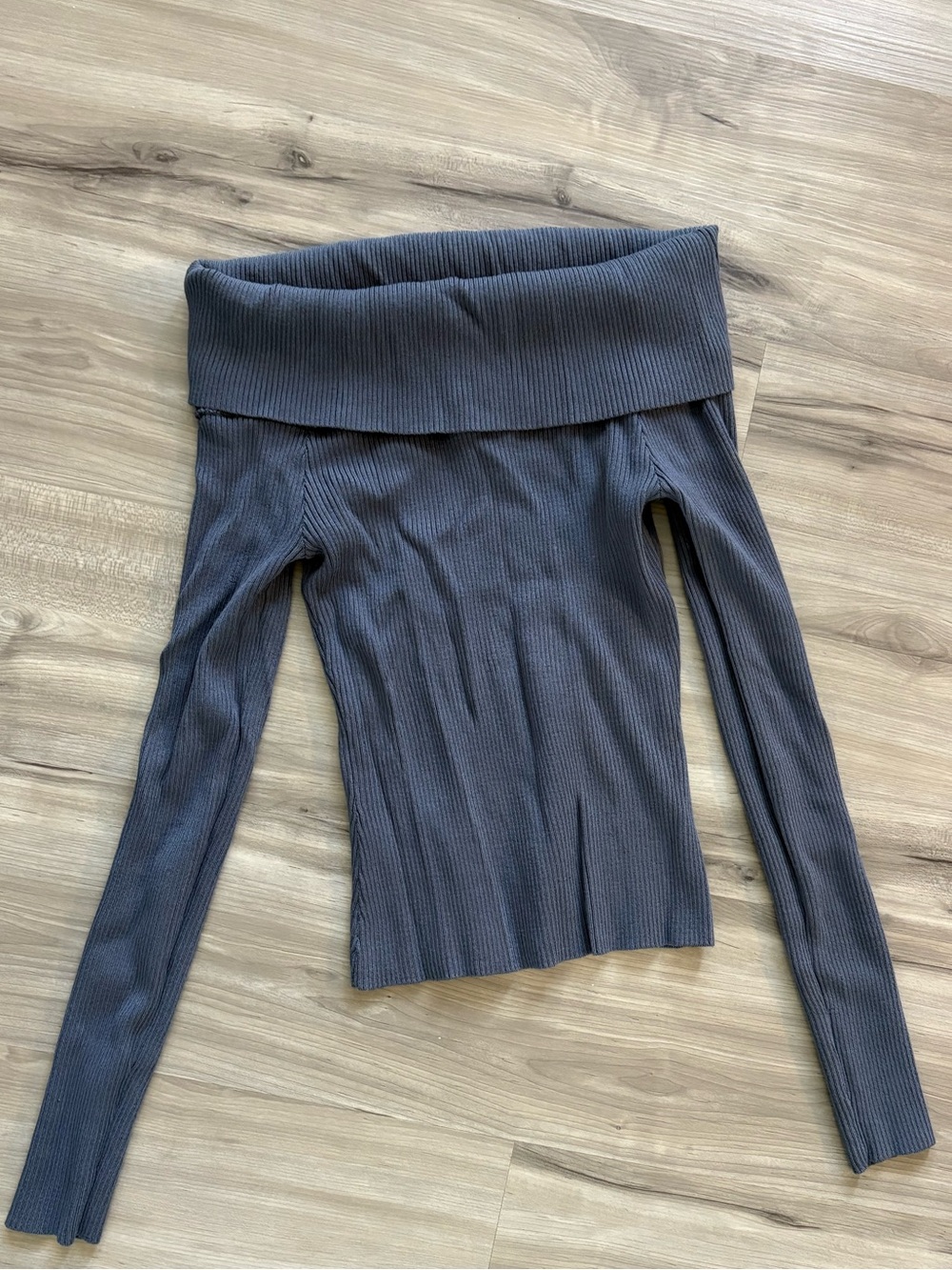Off-Shoulder Ribbed Long-Sleeve Sweater - Blue/Gray